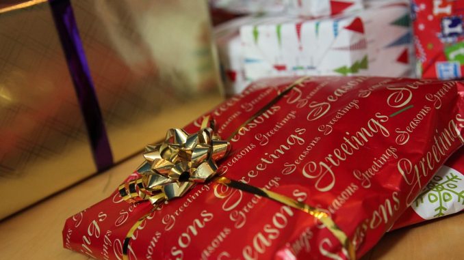 REGALI DI NATALE. REGALI DI NATALE.