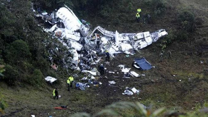 Disastro aereo in Colombia, sos del comandante: "problema di carburante" Disastro aereo in Colombia