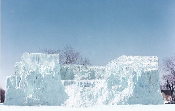 57615-webice_i_-_minneapolis1971-_foto_42x36_cornice_64_5_x_54_5_tagliato "Gianni Pettena. About non conscious architecture"