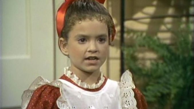 Anni 90, ecco Super Vicky, la bambina robot Anni 90, ecco Super Vicky, la bambina robot