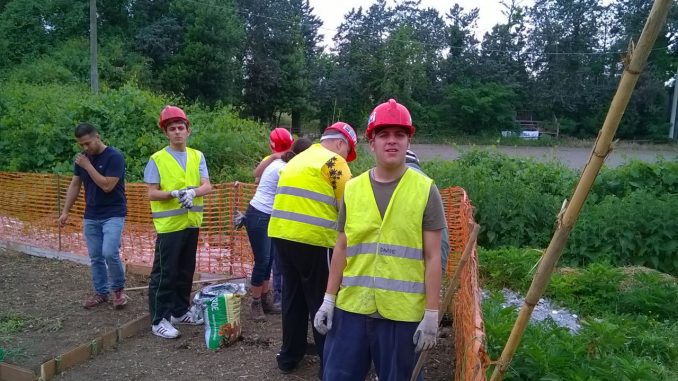 Autismo negli adulti: come integrarsi al lavoro Autismo negli adulti: come integrarsi al lavoro