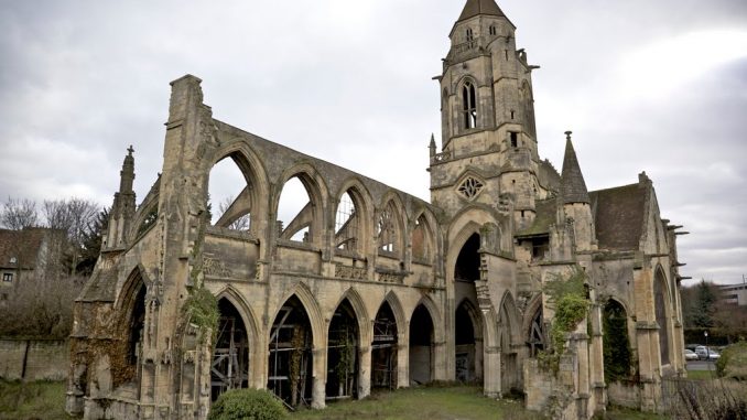 Chiesa-Saint-Etienne-le-vieux-Caen-Francia-da-textsave