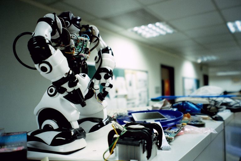 robot robot