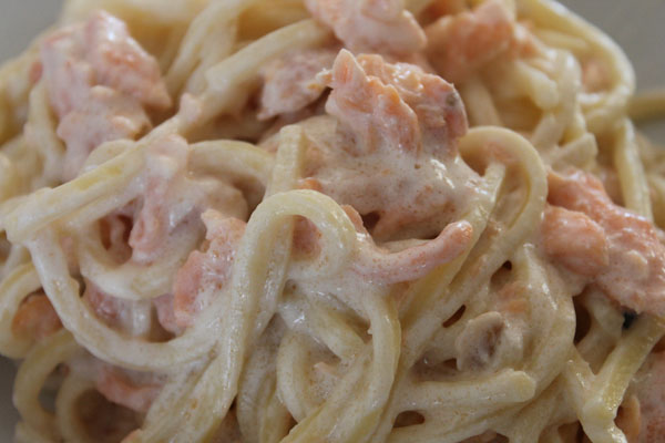 Come fare la pasta con salmone e panna Come fare la pasta con salmone e panna