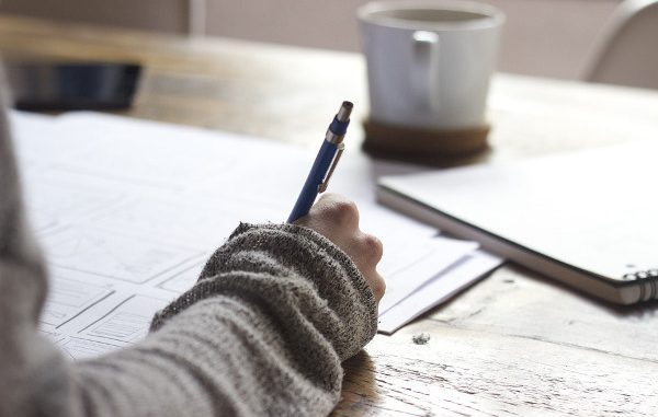 Gli universitari non sanno scrivere, appello dei docenti per salvare l'italiano Gli universitari non sanno scrivere, appello dei docenti per salvare l'italiano