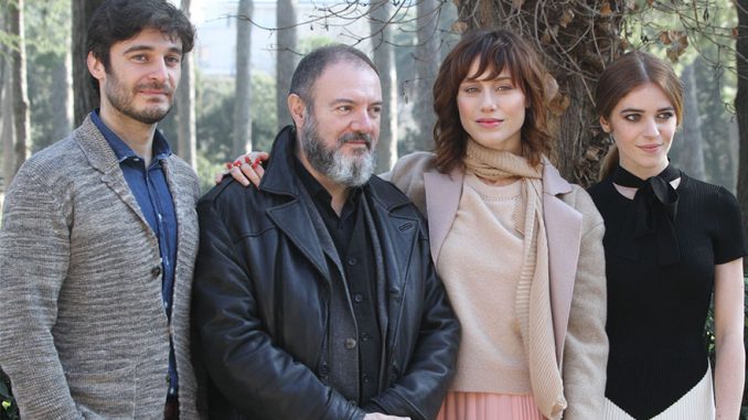 La Porta Rossa, la nuova serie tv di Rai2 La Porta Rossa, la nuova serie tv di Rai2