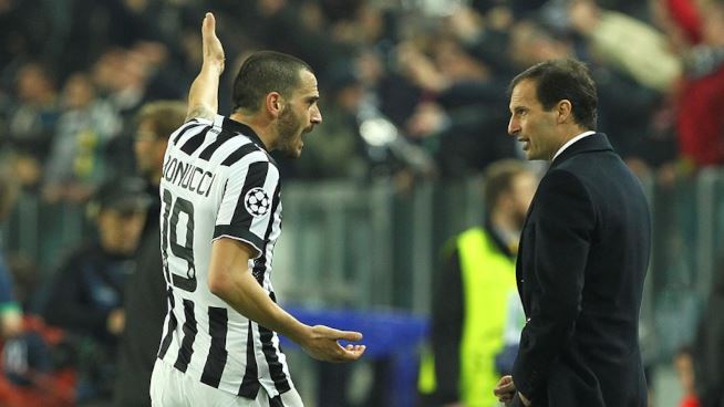 Juve Bonucci multato per la lite con Allegri Juve Bonucci multato per la lite con Allegri