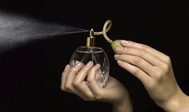 Profumo maschile e profumo femminile: i più venduti della storia Profumo maschile e profumo femminile: i più venduti della storia