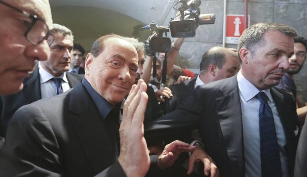 Milan: contro la Fiorentina l'ultima per Berlusconi da presidente Milan: contro la Fiorentina l'ultima per Berlusconi da presidente