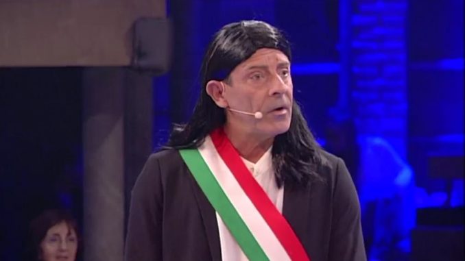 Avanti Un Altro! va in onda in prima serata tutte le sere su Canale 5 ed è condotto da Paolo Bonolis accompagnato da Luca Laurenti.