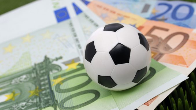 Punta 20 euro sulla vittoria del Barcellona e ne vince 16 mila Punta 20 euro sulla vittoria del Barcellona e ne vince 16 mila
