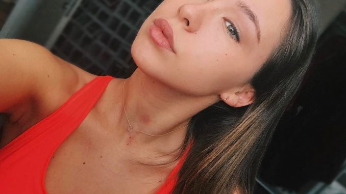 Aurora Ramazzotti: "se le compri le mangio mamma, è così! " aurora