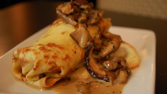 ricetta-crepes-funghi-porcini-e-salsiccia ricetta crepes