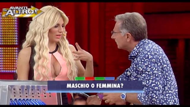 Avanti un altro il sessatore di pulcini. Troppo forte Avanti un altro: il 'sessatore' di pulcini. Troppo forte
