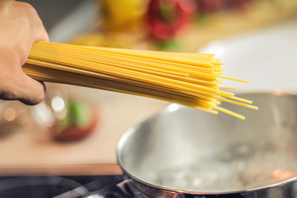 Bufale sulla pasta: nessuna sostanza nociva. Il web diffonde male l'indagine Granosalus Bufale sulla pasta: nessuna sostanza nociva. Il web diffonde male l'indagine Granosalus