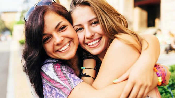 MIGLIORI AMICHE. MIGLIORI AMICHE.