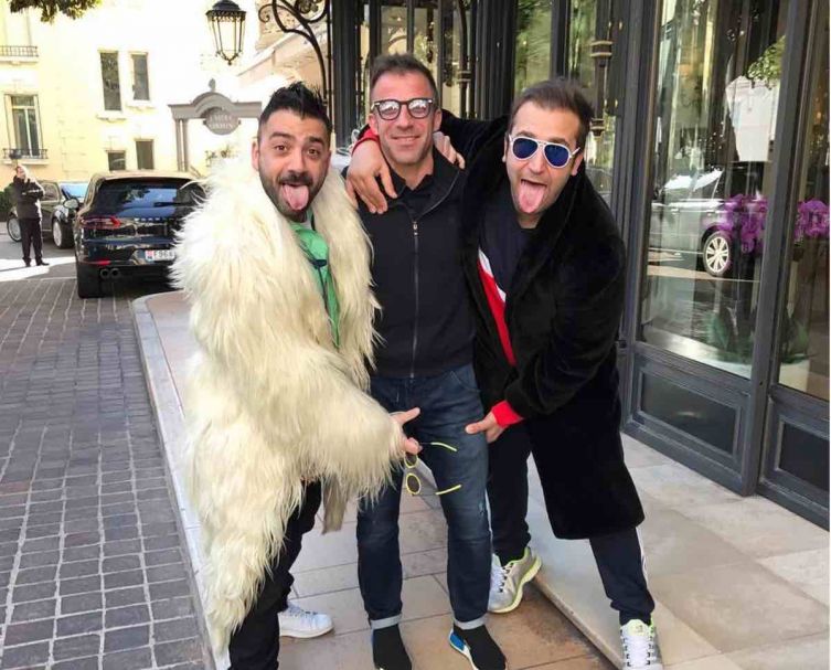 Emigratis Alessandro Del Piero vittima di Pio e Amedeo Emigratis: Alessandro Del Piero vittima di Pio e Amedeo