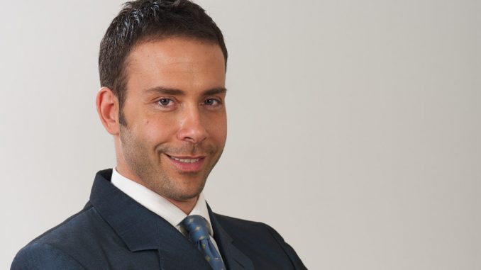 Giacomo Urtis tutti i ritocchini del chirurgo dell'Isola