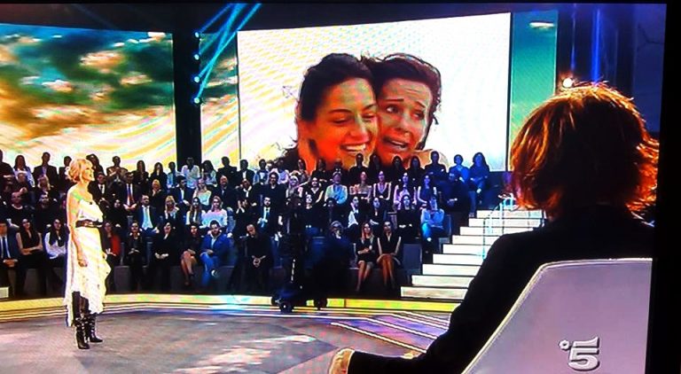 Giulia Calcaterra e Roberto Alessi da Barbara D'Urso tutto sul mio fidanzato Giulia Calcaterra e Roberto Alessi da Barbara D'Urso: tutto sul mio fidanzato