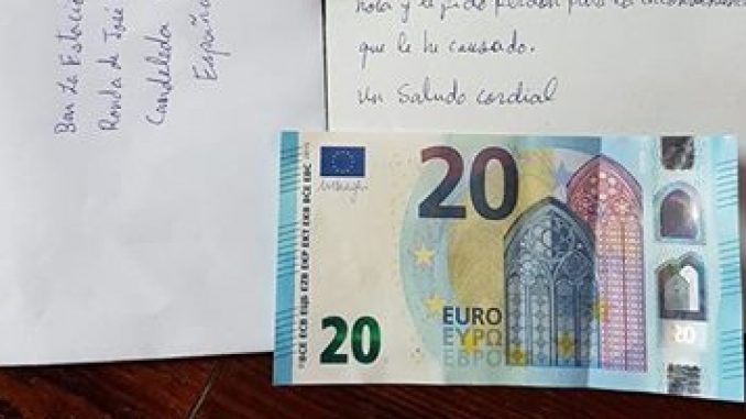 Il cliente va via senza pagare dopo qualche giorno invia i soldi con una lettera di scuse Il cliente va via senza pagare: dopo qualche giorno invia i soldi con una lettera di scuse