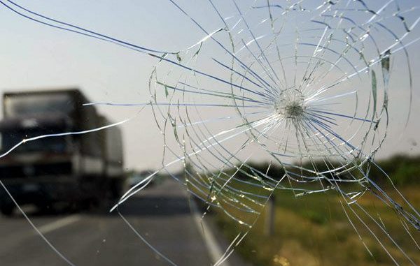 Parabrezza rotto sanzioni per chi circola Parabrezza rotto sanzioni per chi circola