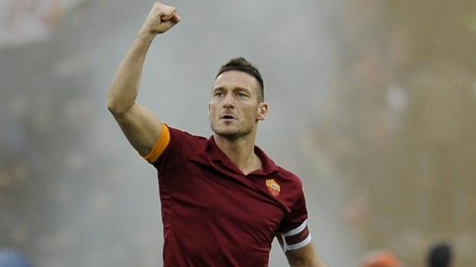 Totti e la Roma un amore nato 24 anni fa Totti e la Roma: un amore nato 24 anni fa