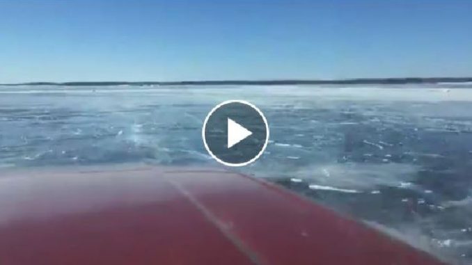 camion nel lago ghiacciato