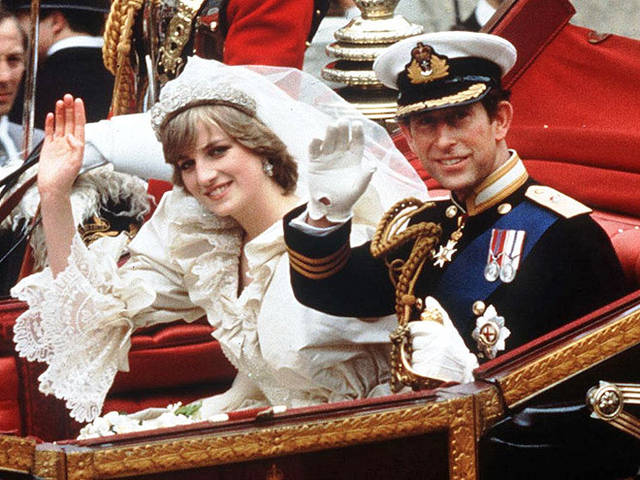 Feud: rinnovata la serie tv prima del suo debutto. La seconda stagione sarà su Carlo e Diana Feud: rinnovata la serie tv prima del suo debutto. La seconda stagione sarà su Carlo e Diana