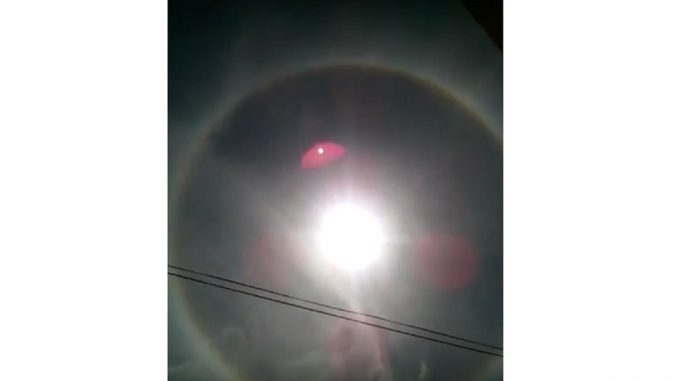 Video di un fenomeno naturale raro: le riprese mozzafiato Video di un fenomeno naturale raro: le riprese mozzafiato