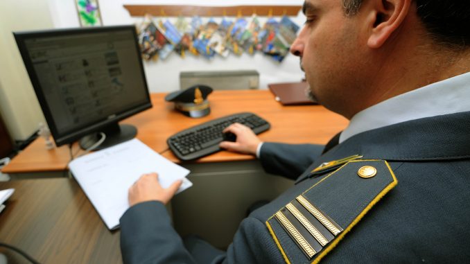 Controlli della Guardia di Finanza a Cosenza.