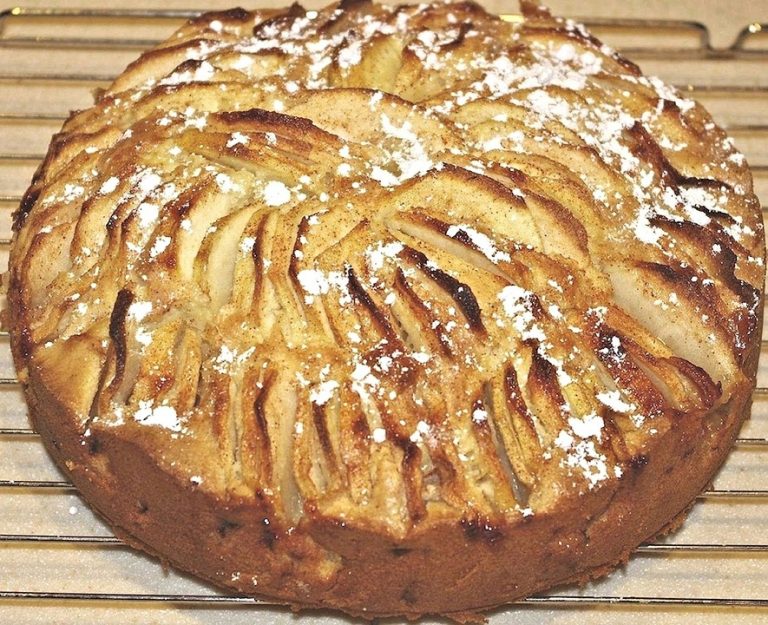torta-di-mele-con-ricotta-e-noci torta di mele con ricotta