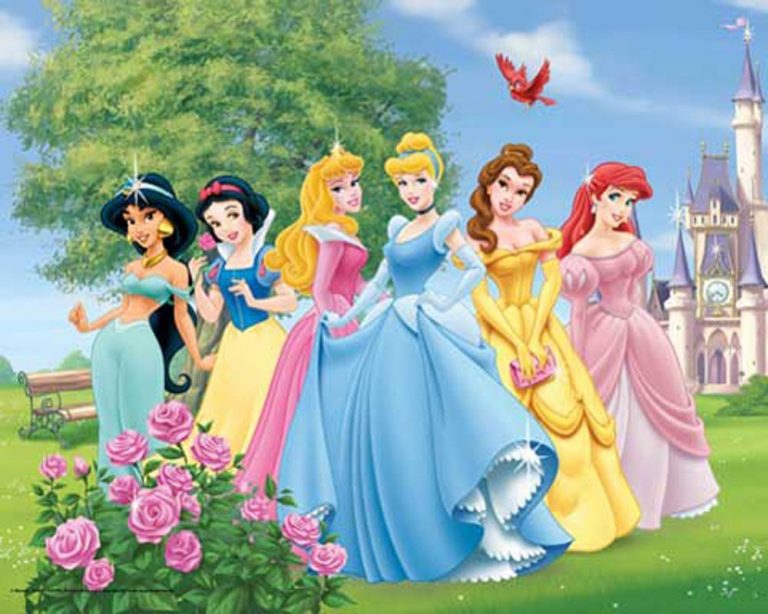 principesse-disney-troppo-sole-e-parlano-poco A Disneyland, viaggio dentro al laboratorio dove si creano gli abiti delle principesse