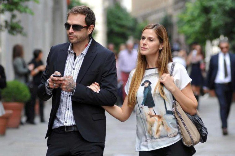 L'ex velina Thais compagna di Baccaglini confessa: "Paul dice troppe bugie" L'ex velina Thais compagna di Baccaglini confessa: "Paul dice troppe bugie"