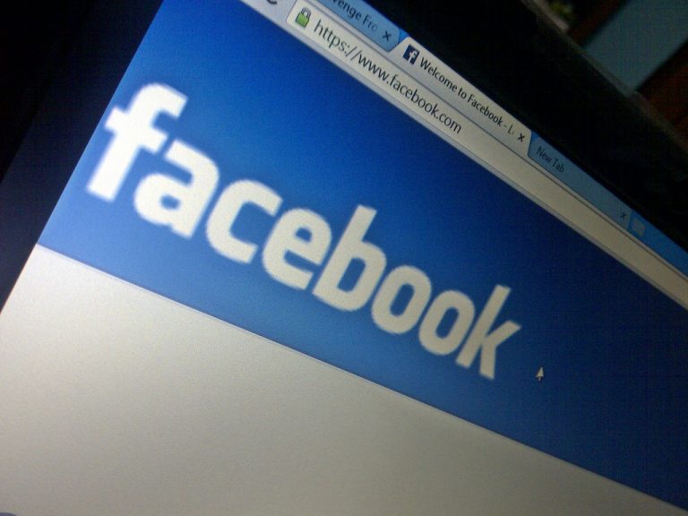 14697904421_d353582ae4_b facebook