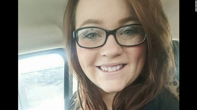 Madre 21enne si sacrifica per salvare la figlia neonata