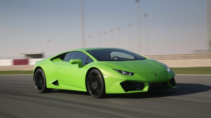 2016-Lamborghini-Huracan-LP580-2-front-three-quarter-in-motion-04