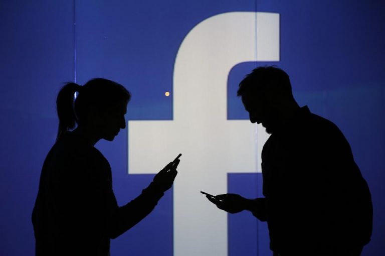 Facebook: fake news usate dagli stati per manipolare la gente Facebook: fake news usate dagli stati per manipolare la gente