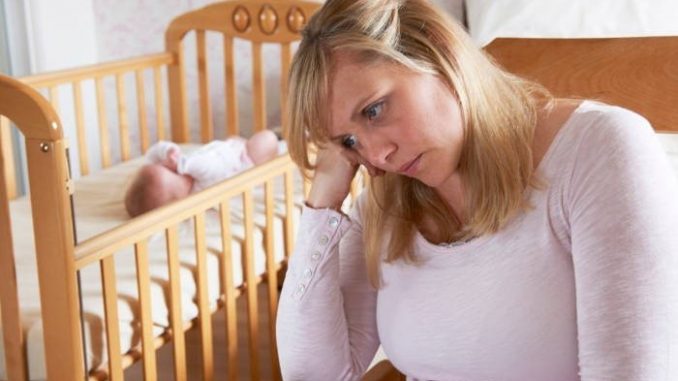 Depressione post partum sintomi fisici Depressione post partum