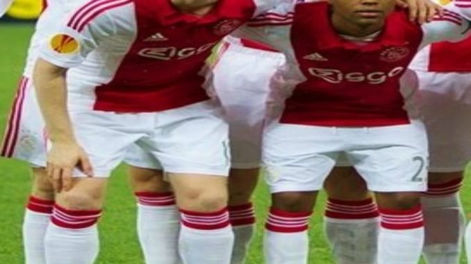 Davy_Klaassen,_Thulani_Serero_crop davy klaassen
