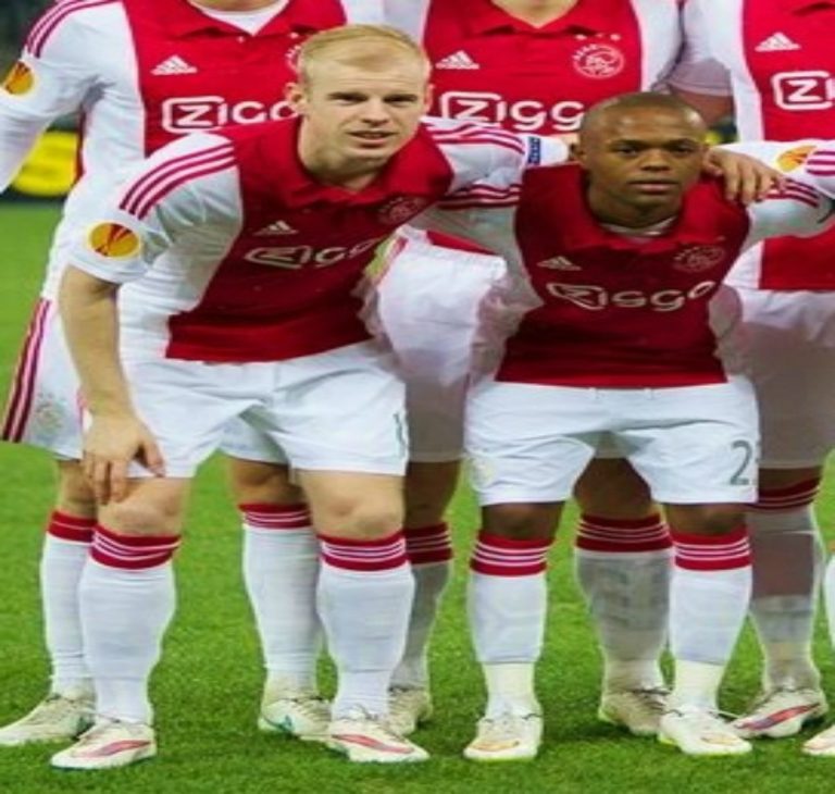 Davy_Klaassen,_Thulani_Serero_crop davy klaassen