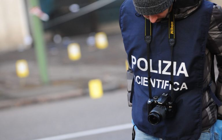 Firenze: cadavere carbonizzato in un'auto vicino a Galluzzo cadavere