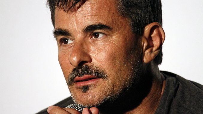Paolo Genovese, dopo "Perfetti sconosciuti", girerà una serie tv in soli 9 giorni Paolo Genovese, dopo "Perfetti sconosciuti", girerà una serie tv in soli 9 giorni