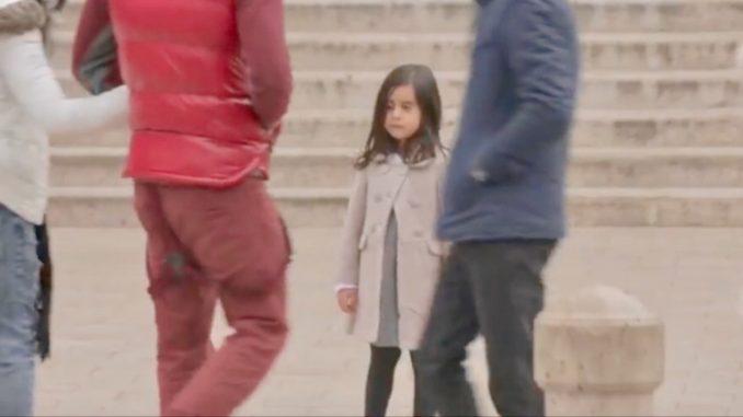 Il mondo è contro i bambini: video inchiesta lo dimostra Il mondo è contro i bambini: video inchiesta lo dimostra