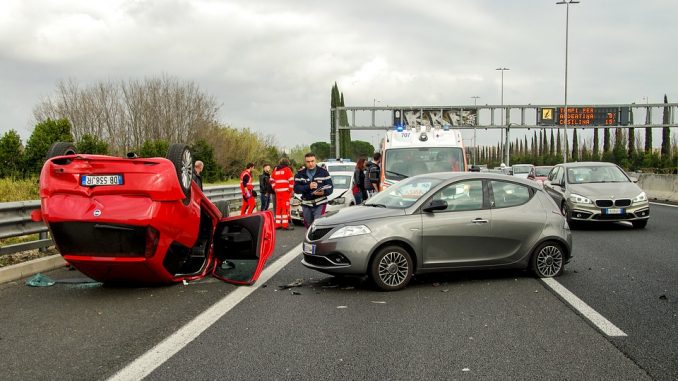 Incidente auto straniera Incidente auto straniera