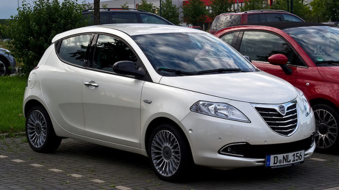 Lancia Ypsilon Unyca 2017 caratteristiche, consumi, prezzi Lancia Ypsilon Unyca 2017: caratteristiche, consumi, prezzi