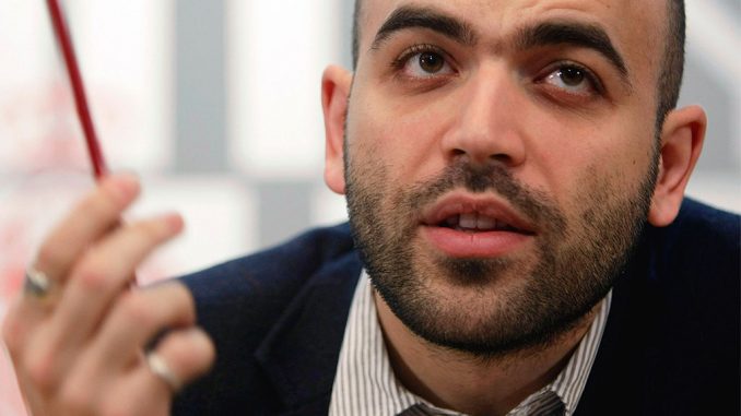 L'elogio di Roberto Saviano al rap italiano L'elogio di Roberto Saviano al rap italiano