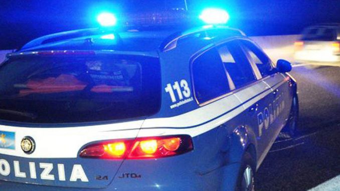 Tor Vergata, fiamme nel campus universitario: evacuata una palazzina Tor Vergata, fiamme nel campus universitario: evacuata una palazzina