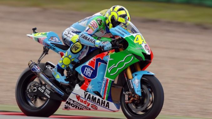 MotoGp 2017, GP di Argentina: primo Vinales davanti a Rossi, poi un mare di cadute MotoGp 2017, GP di Argentina: primo Vinales davanti a Rossi, poi un mare di cadute