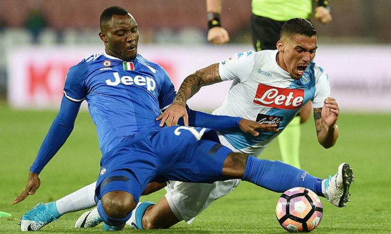 Napoli-Juventus 1-1: ecco le pagelle. Bianconeri sulla difensiva contro l'assalto partenopeo Napoli-Juventus 1-1: ecco le pagelle. Bianconeri sulla difensiva contro l'assalto partenopeo