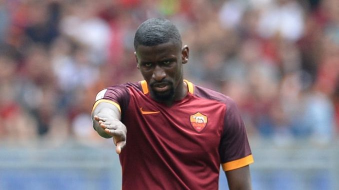 Roma-Lazio, rissa tra Rüdiger e Tare nel parcheggio dell'Olimpico Roma-Lazio, rissa tra Rüdiger e Tare nel parcheggio dell'Olimpico